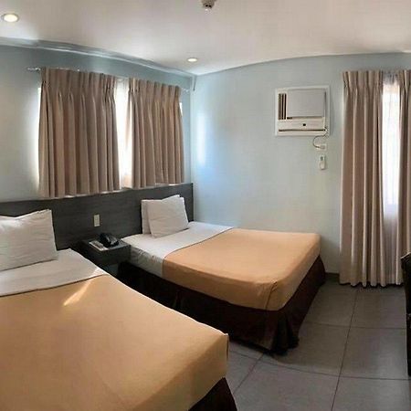 Cebu R Hotel Mabolo Екстер'єр фото