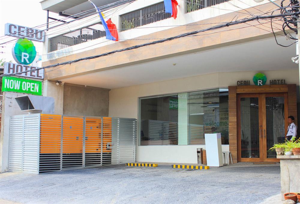 Cebu R Hotel Mabolo Екстер'єр фото