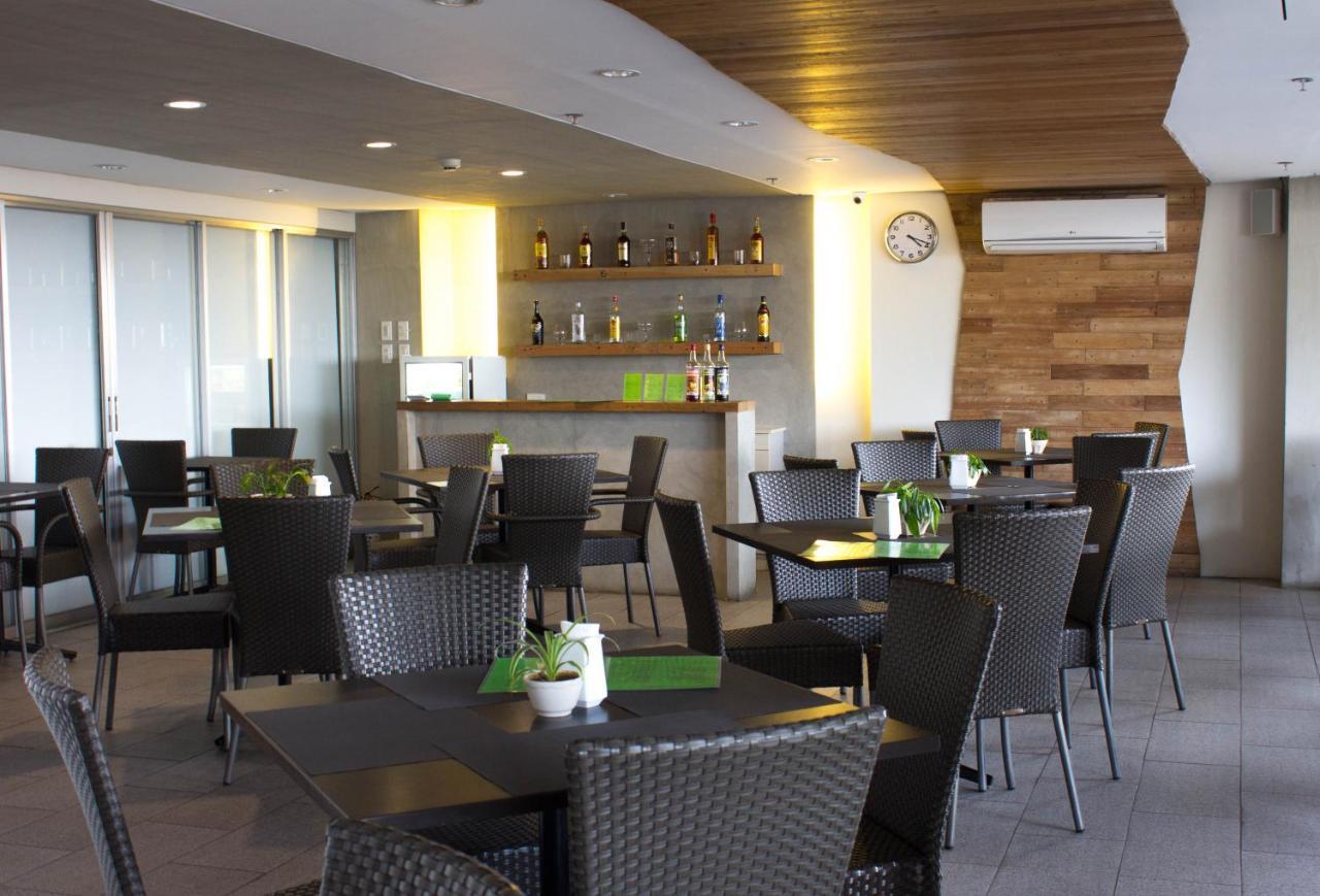 Cebu R Hotel Mabolo Екстер'єр фото